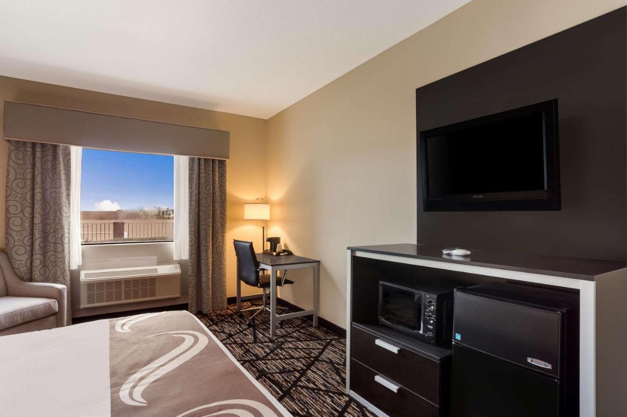 Quality Inn & Suites Pearl-Jackson Exterior foto