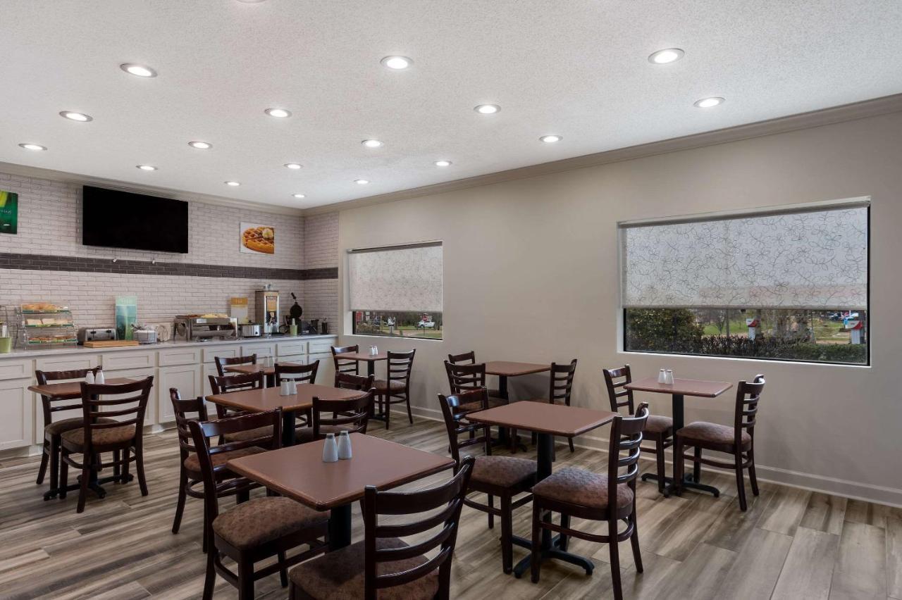 Quality Inn & Suites Pearl-Jackson Exterior foto
