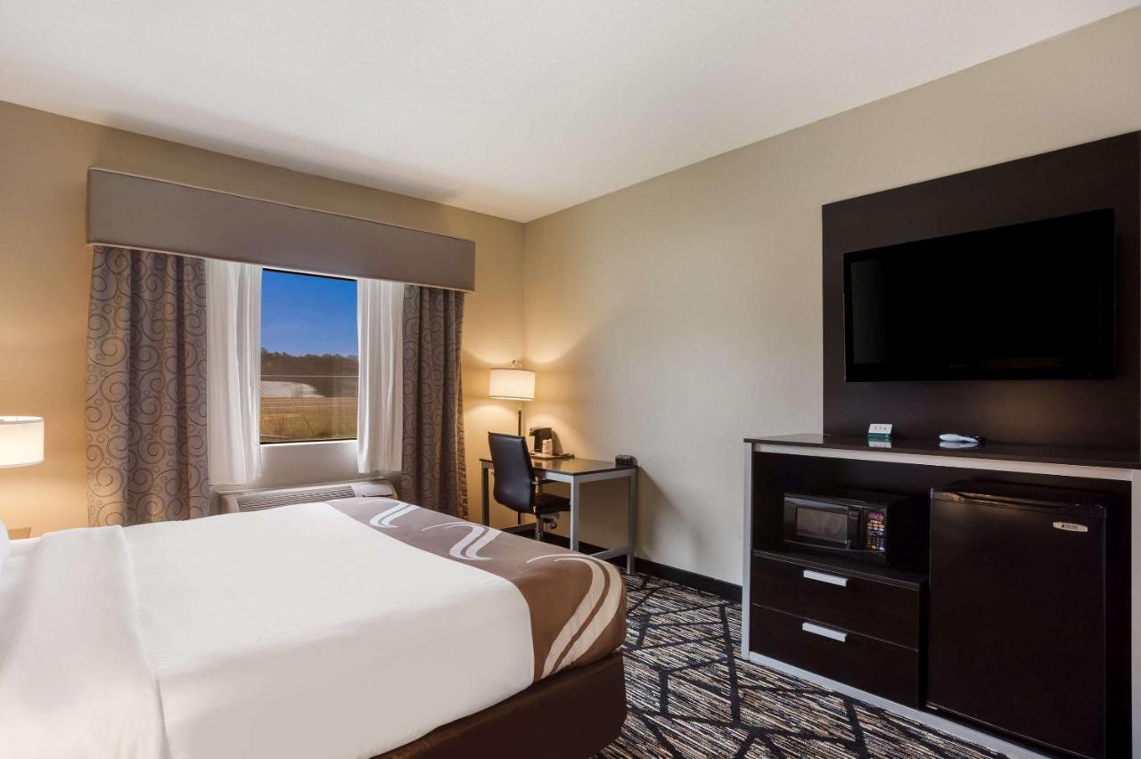 Quality Inn & Suites Pearl-Jackson Exterior foto