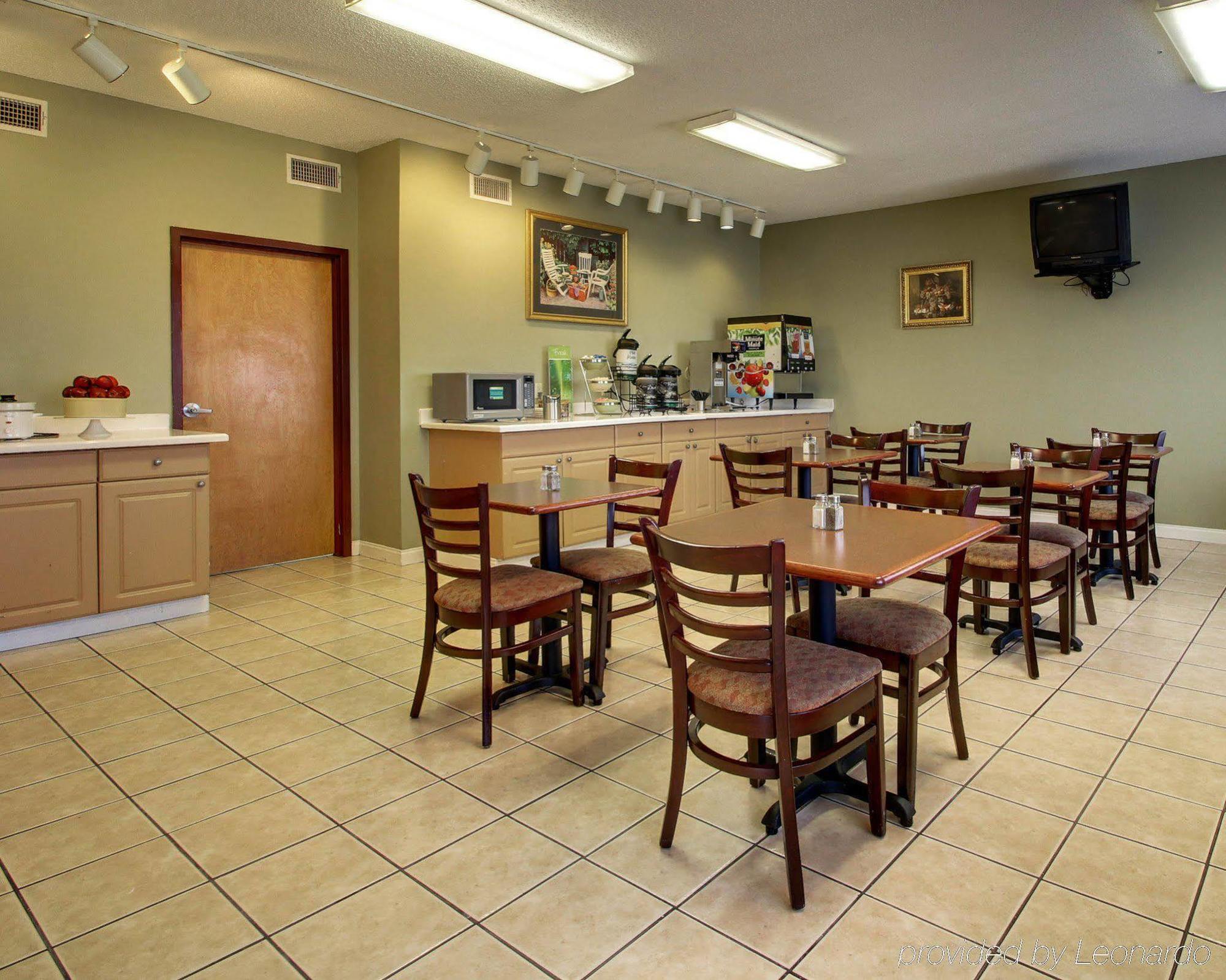 Quality Inn & Suites Pearl-Jackson Exterior foto